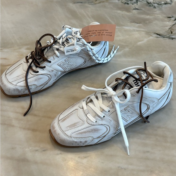 New MiuMiu New Balance Colab sneakers size 9 - Picture 3 of 4